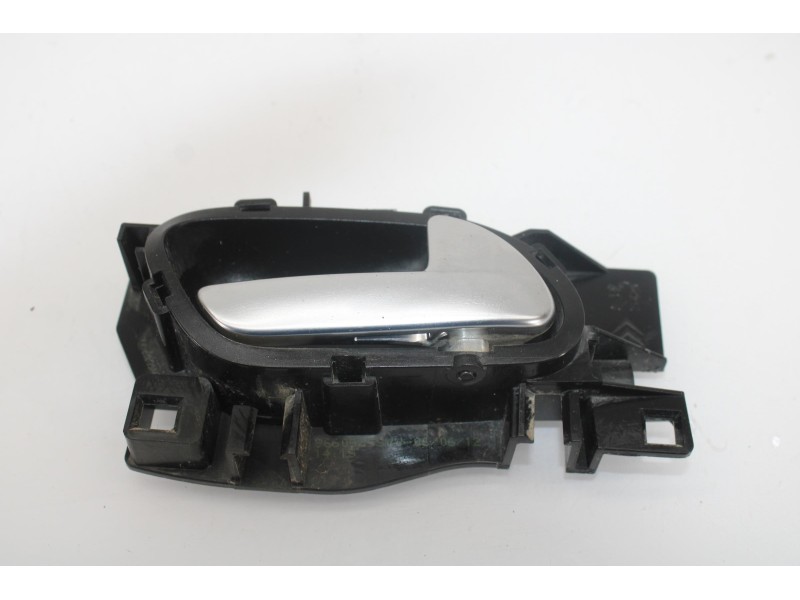 Recambio de maneta interior delantera derecha para peugeot 208 active referencia OEM IAM 96605253VV  