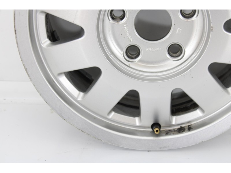 Recambio de llanta para audi a4 berlina (b5) 2.5 tdi referencia OEM IAM 8D0601025M37852  