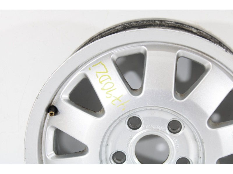 Recambio de llanta para audi a4 berlina (b5) 2.5 tdi referencia OEM IAM 8D0601025M37853  