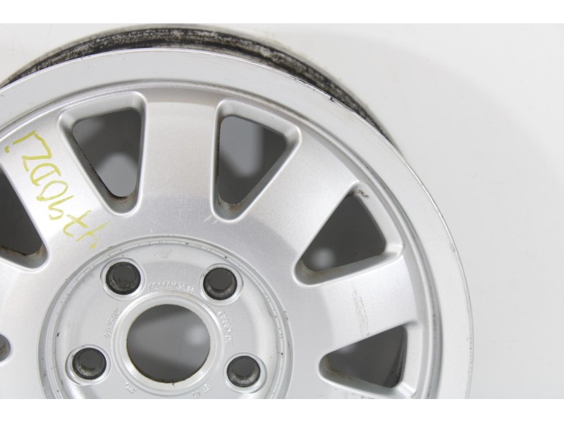 Recambio de llanta para audi a4 berlina (b5) 2.5 tdi referencia OEM IAM 8D0601025M37853  