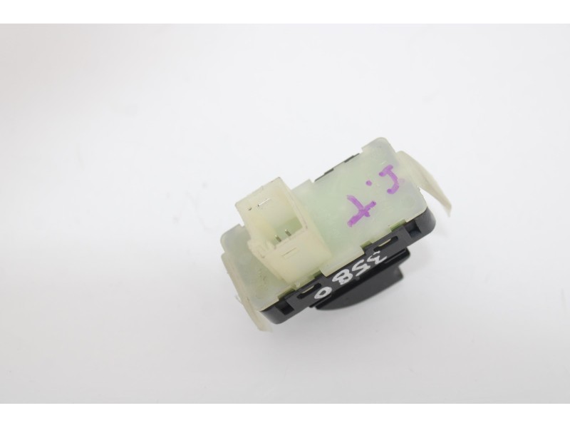 Recambio de mando elevalunas trasero izquierdo para peugeot 508 active referencia OEM IAM 3580T.I.  