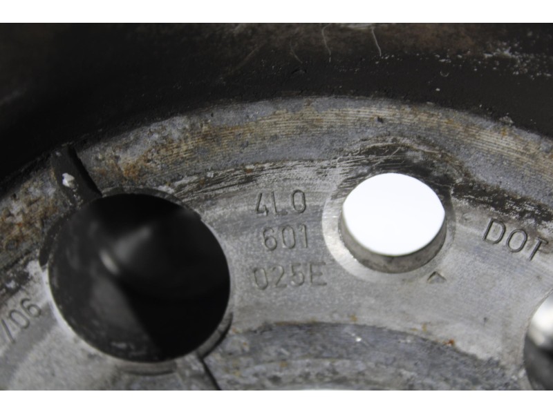 Recambio de llanta para audi q7 (4l) 3.0 tdi referencia OEM IAM 40837  