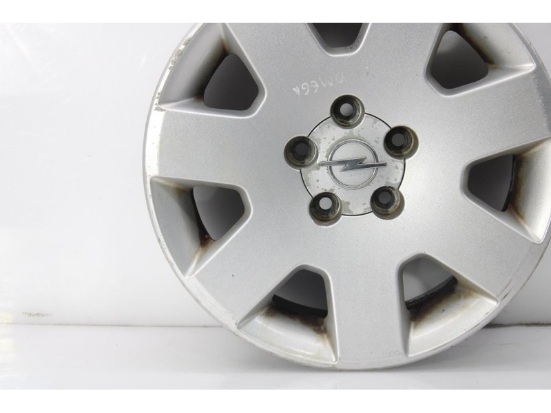 Recambio de llanta para opel omega b design edition berlina referencia OEM IAM 44444444444  