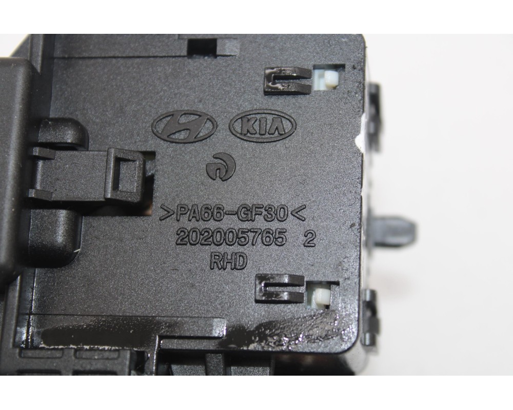 Recambio de mando limpia para hyundai santa fe (bm) 2.2 crdi comfort 4x4 referencia OEM IAM 2020057652  