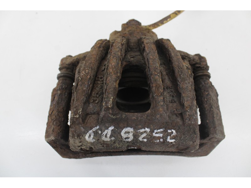 Recambio de pinza freno delantera derecha para jeep cherokee (kj) 2.8 crd limited referencia OEM IAM 2528D.D.  