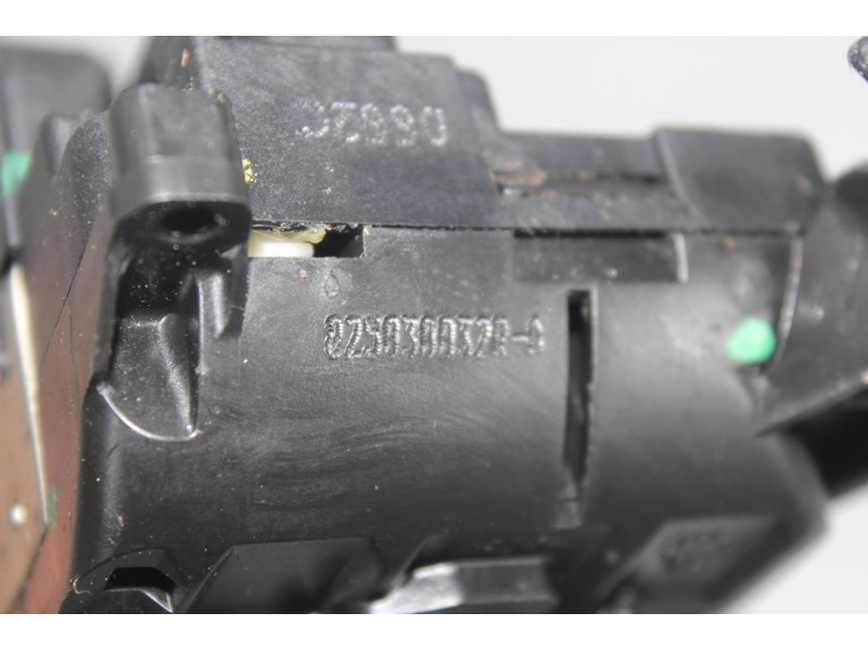 Recambio de cerradura puerta trasera izquierda para renault scenic iii dynamique referencia OEM IAM 825030032R  