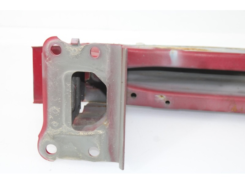 Recambio de refuerzo paragolpes delantero para toyota avensis berlina (t25) 2.2 d-4d cat referencia OEM IAM 3307D  