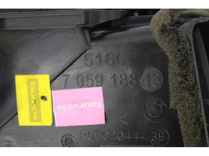 Recambio de rejilla aireadora para bmw serie 1 coupe (e82) 120d referencia OEM IAM 7059188  