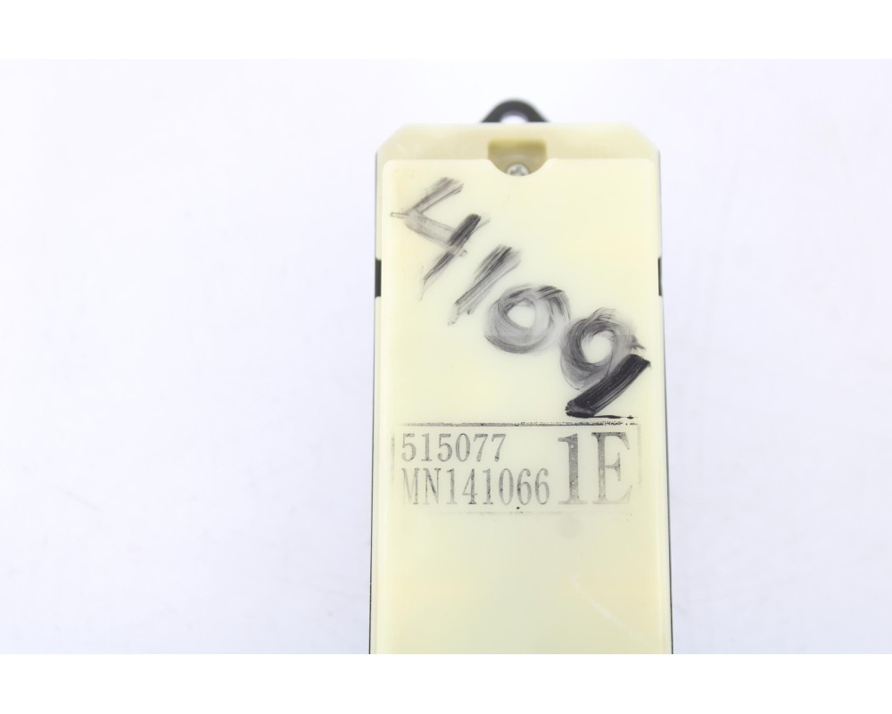 Recambio de mando elevalunas delantero izquierdo para mitsubishi grandis (na0w) 2.0 di-d inform referencia OEM IAM MN141066  