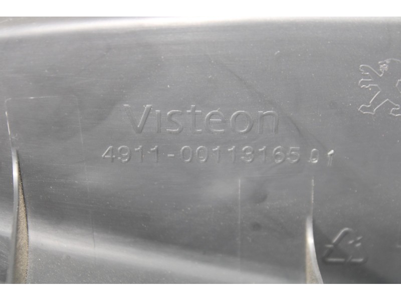 Recambio de guarnecido puerta delantera derecha para peugeot 208 access referencia OEM IAM 96763525ZD  