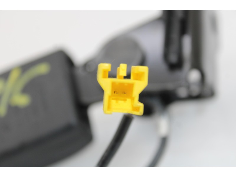 Recambio de anclaje cinturon trasero para mercedes-benz clase cla (w117) cla 180 (117.342) referencia OEM IAM A1768600369  