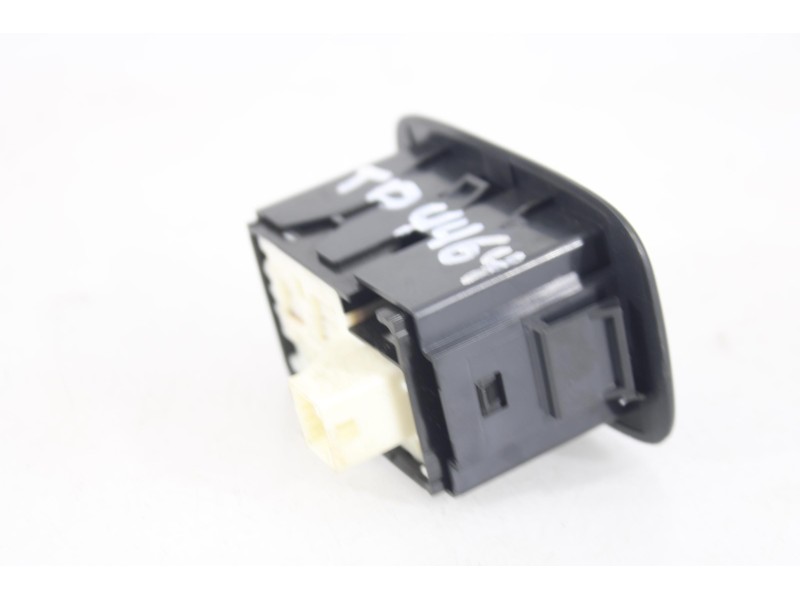 Recambio de mando elevalunas trasero derecho para toyota auris active referencia OEM IAM 4464TD  