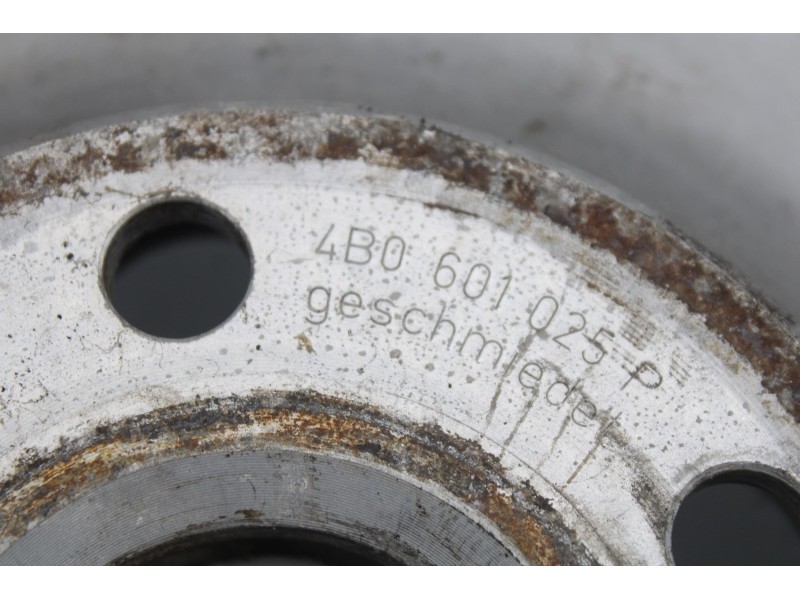 Recambio de llanta para audi a6 berlina (4b2) 2.5 tdi quattro referencia OEM IAM 33601  