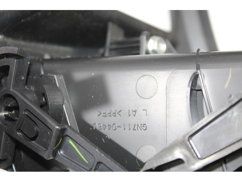 Recambio de rejilla aireadora para mitsubishi grandis (na0w) 2.0 di-d inform referencia OEM IAM MN157315  