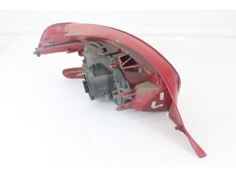 Recambio de piloto trasero derecho para peugeot 208 access referencia OEM IAM 9672628380  