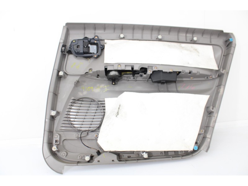 Recambio de guarnecido puerta trasera izquierda para mitsubishi grandis (na0w) 2.0 di-d inform referencia OEM IAM 4109TI