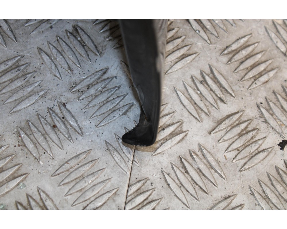 Recambio de puerta delantera derecha para mitsubishi grandis (na0w) 2.0 di-d inform referencia OEM IAM 4109NEGRO  