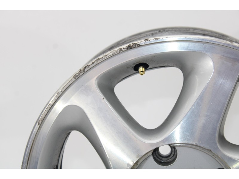 Recambio de llanta para nissan primera berlina (p11) básico referencia OEM IAM 2F5101  