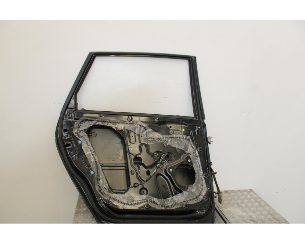 Recambio de puerta trasera izquierda para mitsubishi grandis (na0w) 2.0 di-d inform referencia OEM IAM 4109TI  