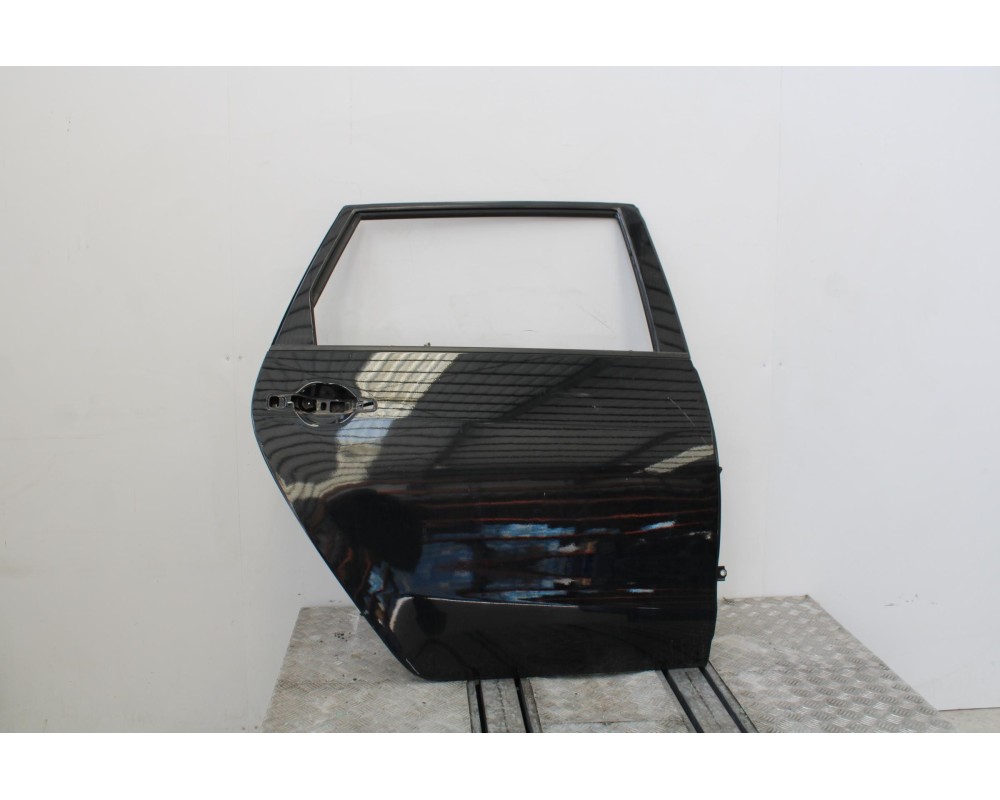 Recambio de puerta trasera derecha para mitsubishi grandis (na0w) 2.0 di-d inform referencia OEM IAM 4109NEGRO  