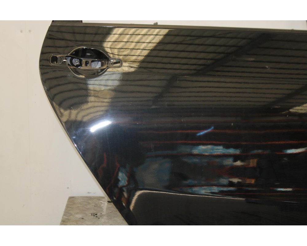 Recambio de puerta trasera derecha para mitsubishi grandis (na0w) 2.0 di-d inform referencia OEM IAM 4109NEGRO  