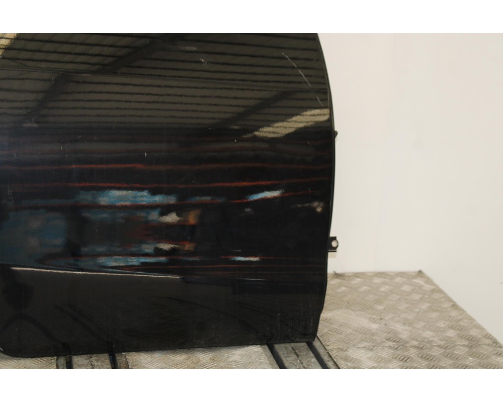 Recambio de puerta trasera derecha para mitsubishi grandis (na0w) 2.0 di-d inform referencia OEM IAM 4109NEGRO  