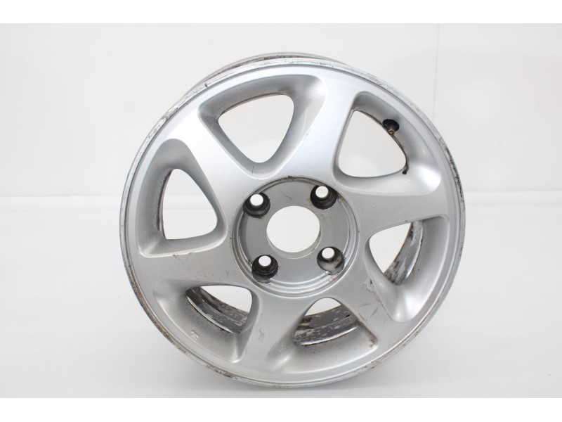 Recambio de llanta para nissan primera berlina (p11) básico referencia OEM IAM 2F5103  