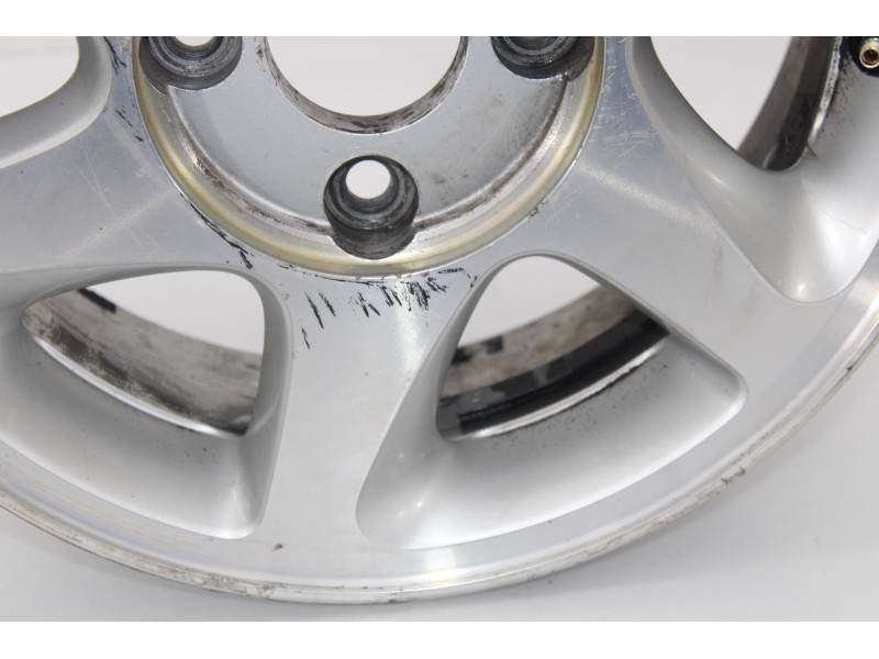 Recambio de llanta para nissan primera berlina (p11) básico referencia OEM IAM 2F5102  