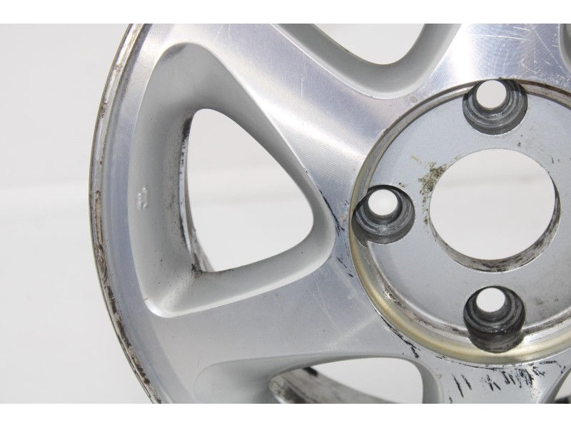 Recambio de llanta para nissan primera berlina (p11) básico referencia OEM IAM 2F5102  