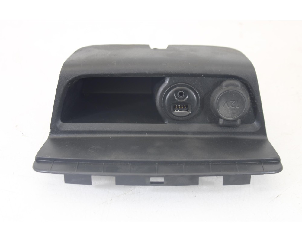 Recambio de cenicero para peugeot 208 access referencia OEM IAM 9674655277  