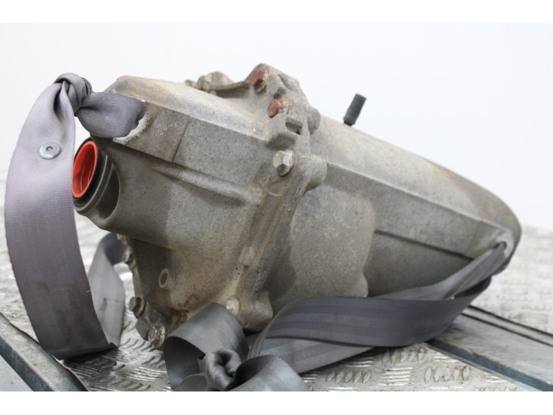 Recambio de diferencial trasero para land rover range rover sport v6 td s referencia OEM IAM LR017317  