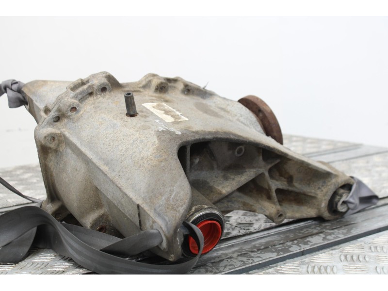 Recambio de diferencial trasero para land rover range rover sport v6 td s referencia OEM IAM LR017317  