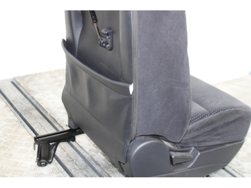 Recambio de asiento delantero derecho para mitsubishi grandis (na0w) 2.0 di-d inform referencia OEM IAM 4109TELANEGRA  