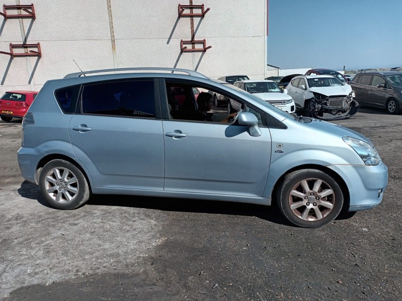 toyota corolla verso (r1) del año 2005