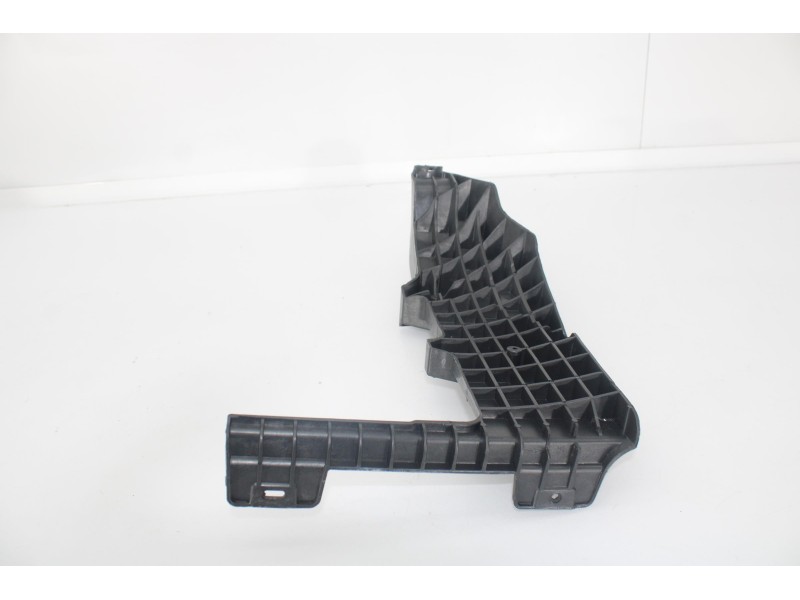 Recambio de soporte derecho paragolpe trasero para peugeot 3008 active referencia OEM IAM 9685935280