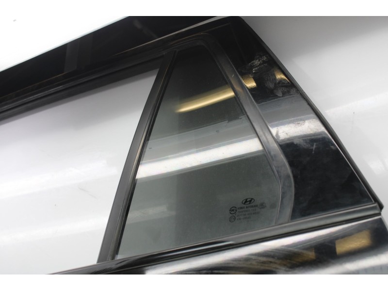 Recambio de puerta trasera izquierda para hyundai santa fe (bm) 2.2 crdi style 4x4 referencia OEM IAM NEGRO  