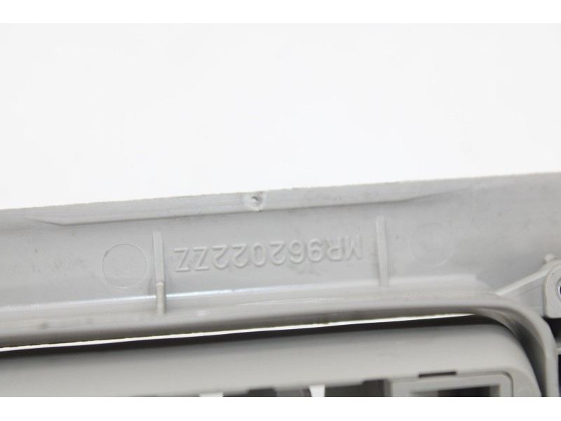 Recambio de luz interior para mitsubishi grandis (na0w) 2.0 di-d inform referencia OEM IAM MR9620223  