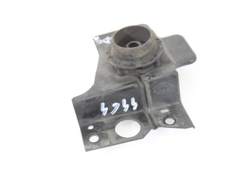 Recambio de soporte radiadores para toyota auris active referencia OEM IAM 4464  