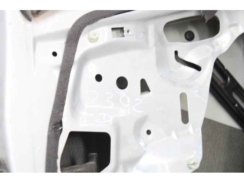 Recambio de puerta trasera derecha para bmw serie 1 berlina (e81/e87) 120d referencia OEM IAM 2392GRIS  