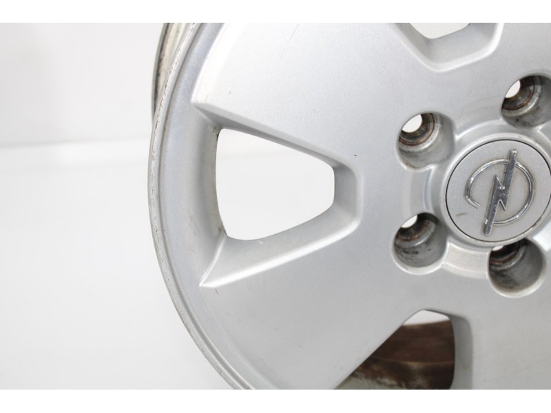 Recambio de llanta para opel astra g berlina comfort referencia OEM IAM 244372451  