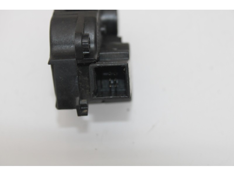 Recambio de motor trampilla calefaccion para peugeot 508 active referencia OEM IAM T1009914P2  