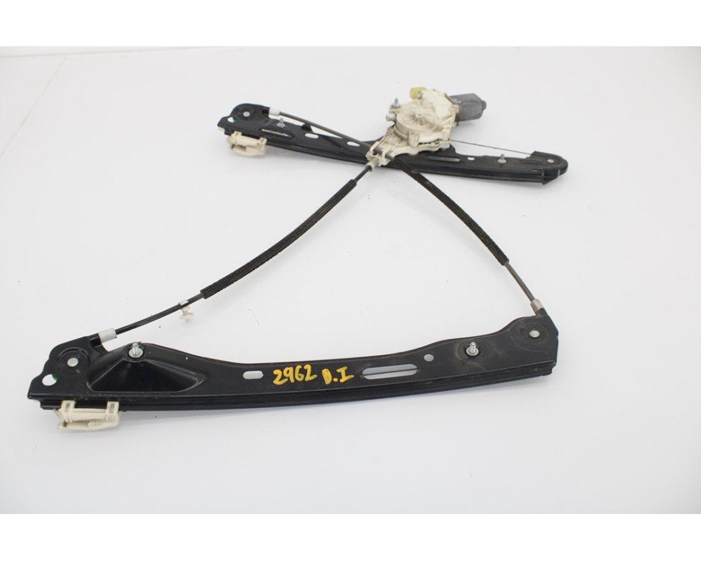 Recambio de elevalunas delantero izquierdo para bmw serie 1 berlina (e81/e87) 118d referencia OEM IAM 7067795S  