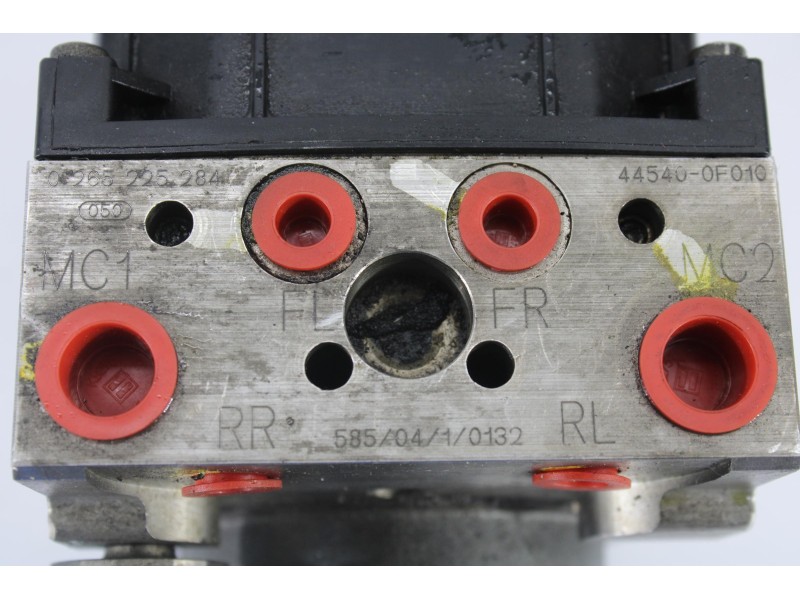 Recambio de abs para toyota corolla verso (r1) 2.0 d-4d sol referencia OEM IAM 445400F010  