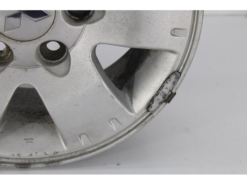 Recambio de llanta para mitsubishi montero (v60/v70) 3.2 di-d instyle (3-ptas.) referencia OEM IAM 25735  