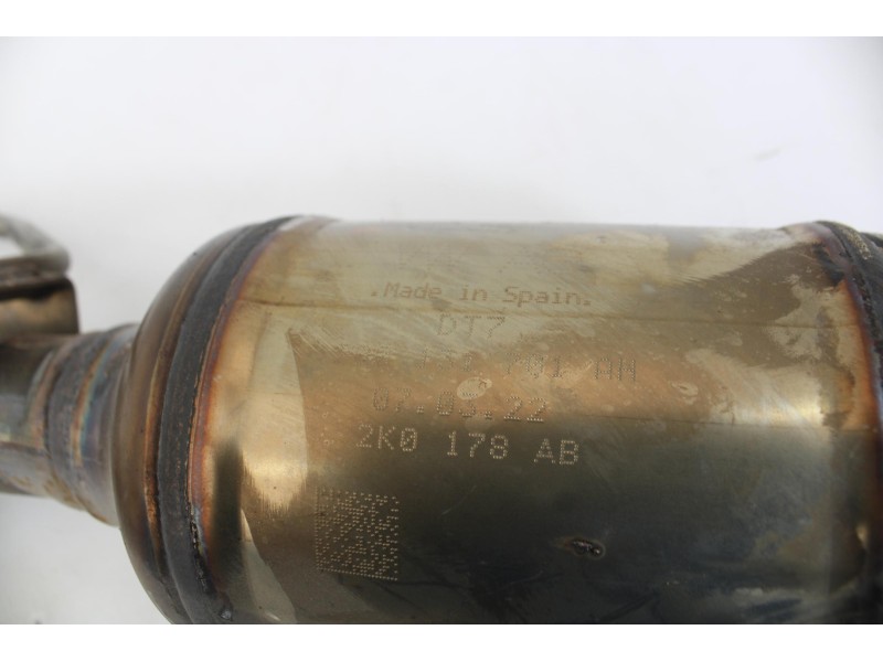 Recambio de catalizador para volkswagen t-cross 1.0 referencia OEM IAM 2Q0131701AH  2K0178AB