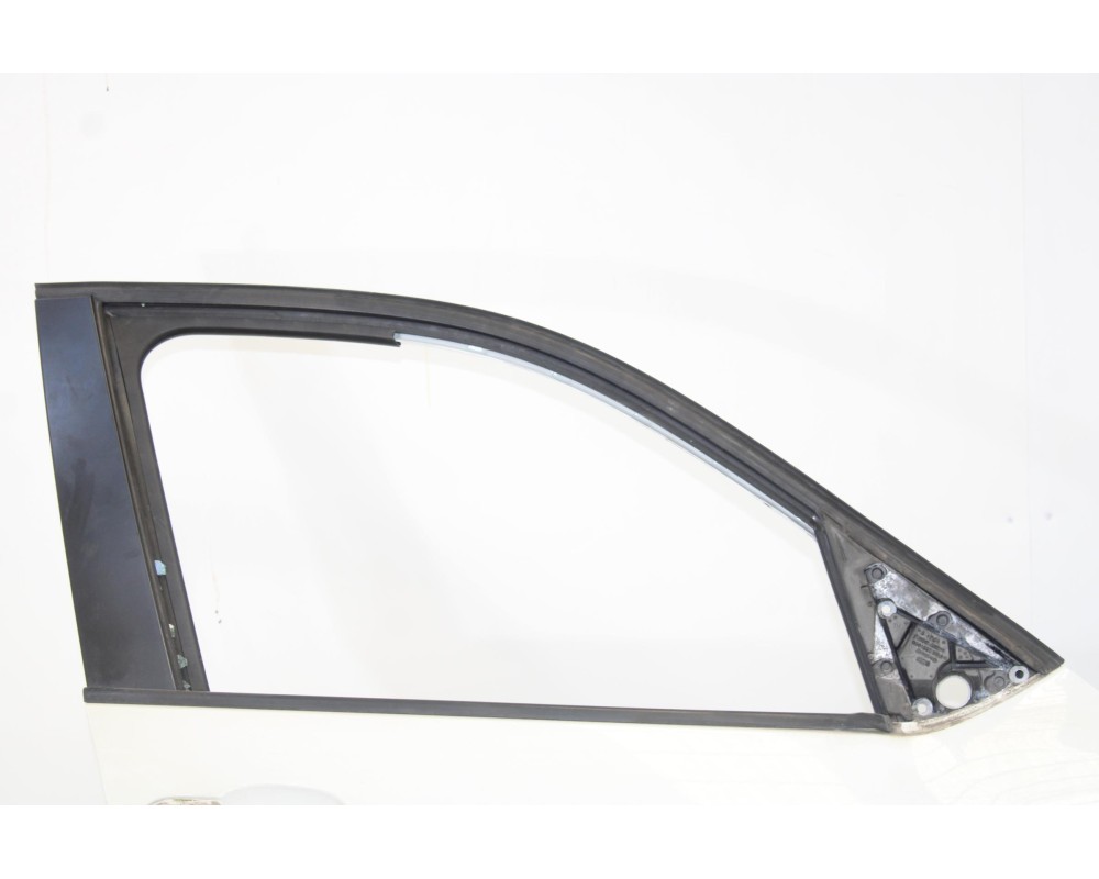 Recambio de puerta delantera derecha para bmw x1 (e84) sdrive 18d referencia OEM IAM 3907BLANCO