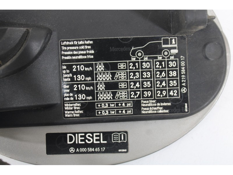 Recambio de tapa exterior combustible para mercedes-benz clase cls (w219) 320 cdi (219.322) referencia OEM IAM A2195840017  