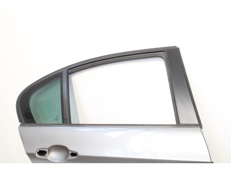 Recambio de puerta trasera derecha para bmw serie 3 berlina (e90) 318d referencia OEM IAM 3119GRIS  