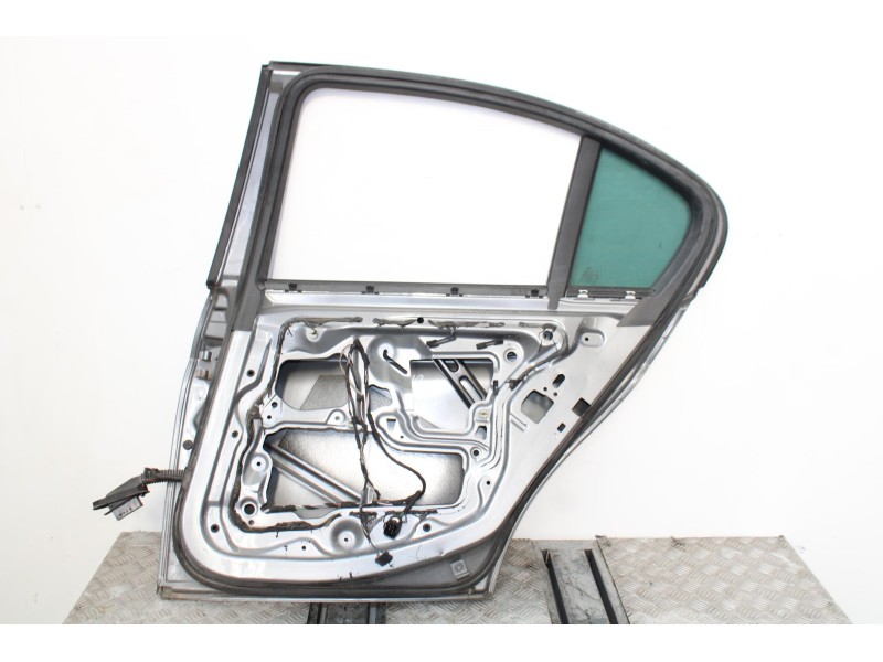 Recambio de puerta trasera derecha para bmw serie 3 berlina (e90) 318d referencia OEM IAM 3119GRIS  
