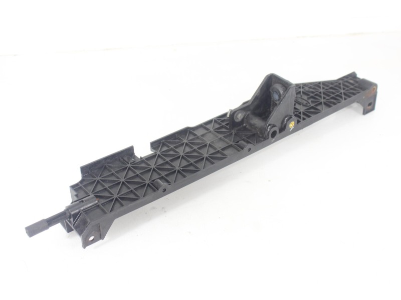 Recambio de soporte radiadores para land rover discovery iv (l319) 3.0 sdv6 4x4 referencia OEM IAM AH328B588AB  